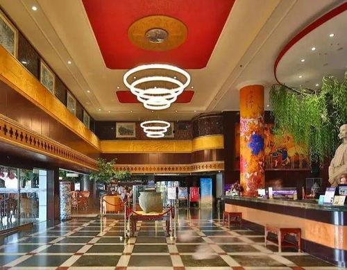玫瑰旅店2在线观看,迷雾重重的爱情迷宫